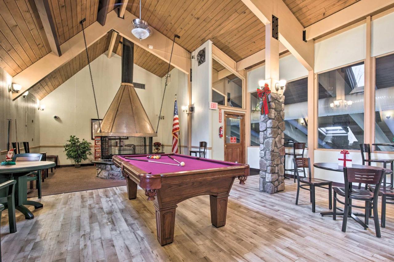 Getaway With Pool, Tennis Court And More! Holiday home Gouldsboro