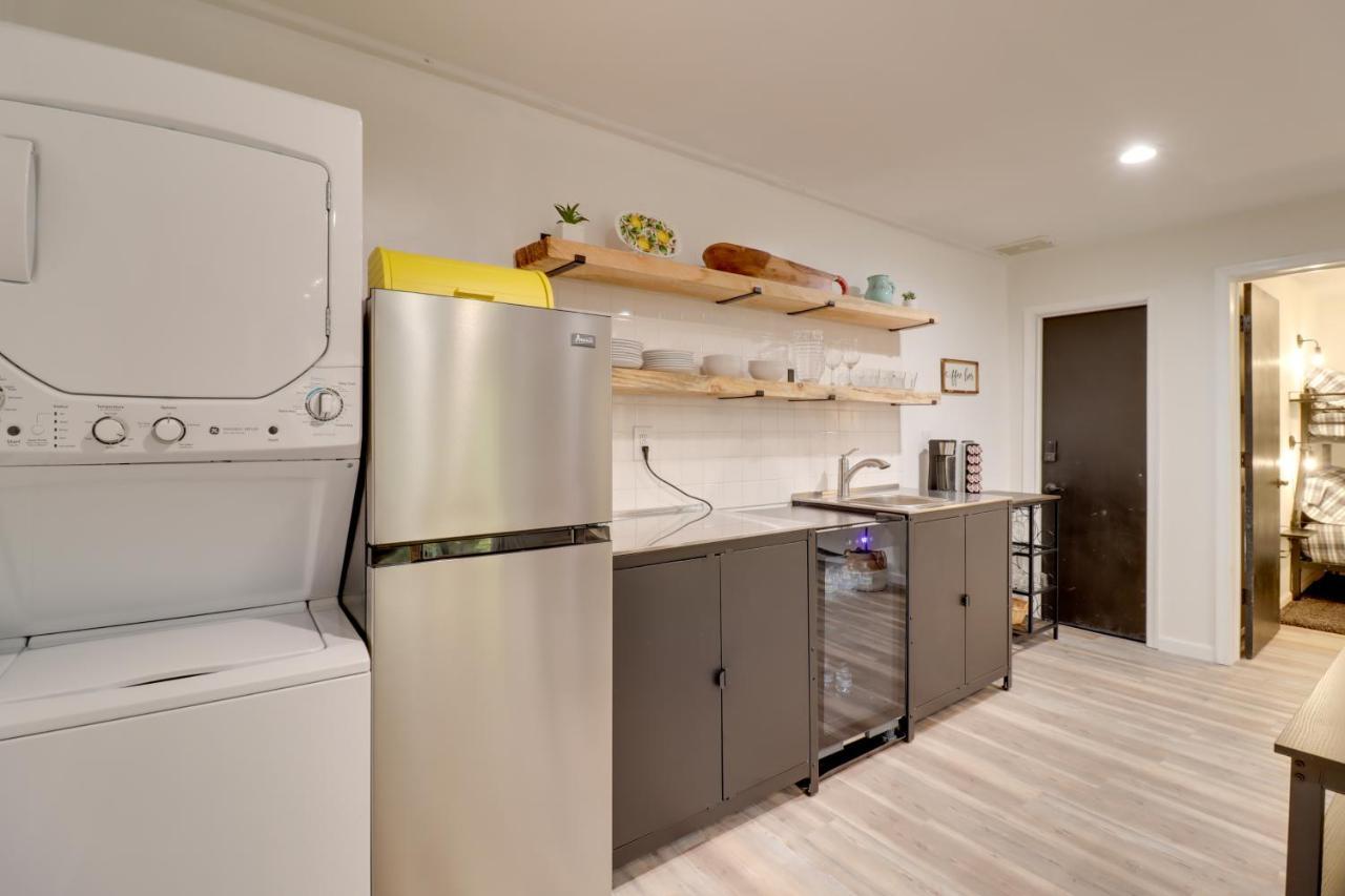 Holiday home Getaway With Pool, Tennis Court And More! *