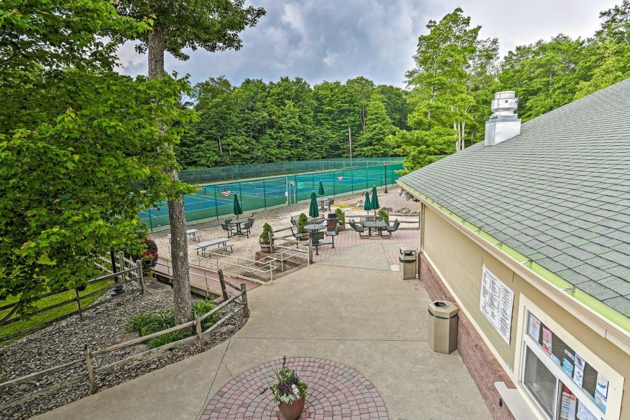 Holiday home Getaway With Pool, Tennis Court And More! *