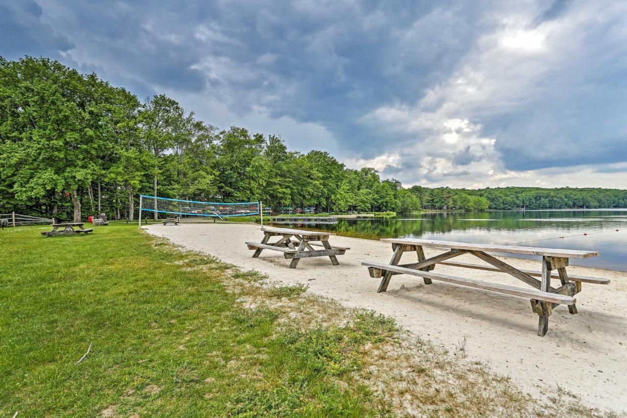 Holiday home Getaway With Pool, Tennis Court And More!